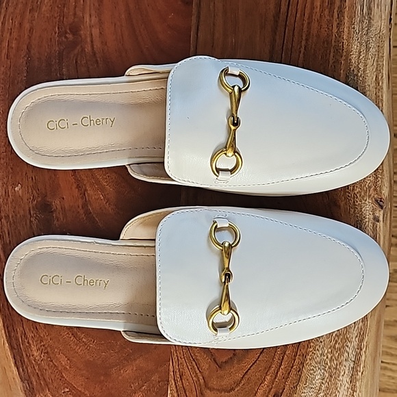 Cici-cherry cream and gold mules - Picture 4 of 9